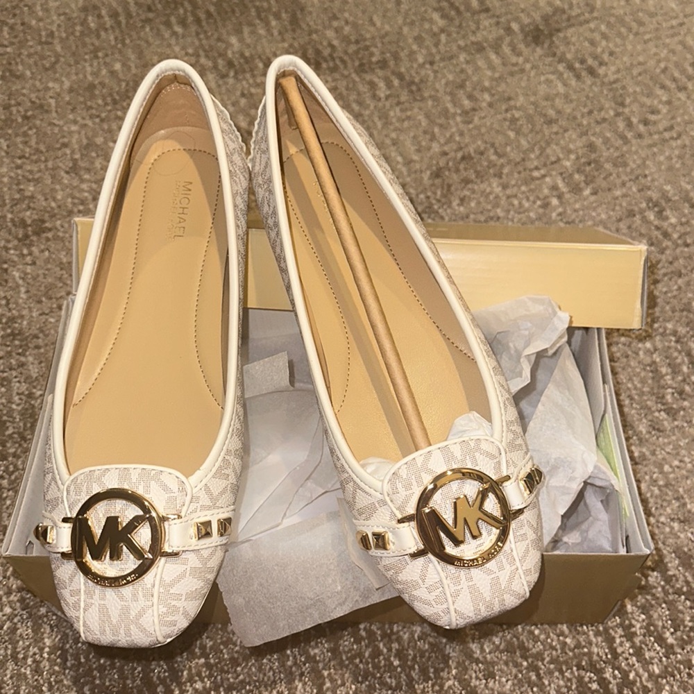 Michael Kors flats